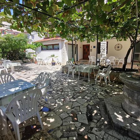 Bed And Breakfast Ritosa Пореч Екстериор снимка