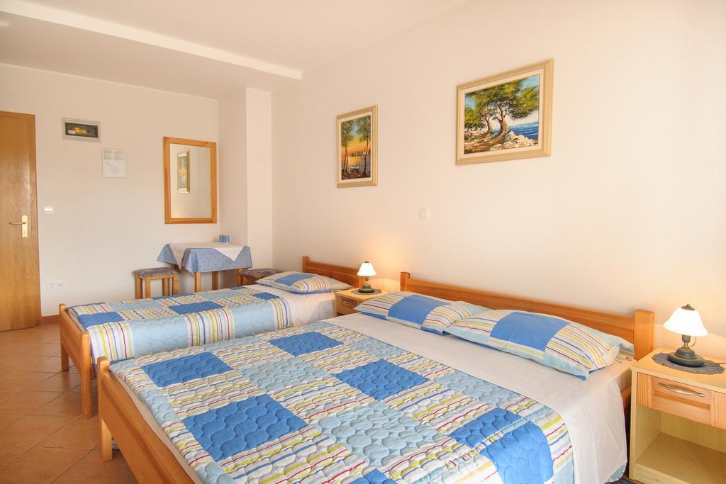 Bed And Breakfast Ritosa Пореч Екстериор снимка